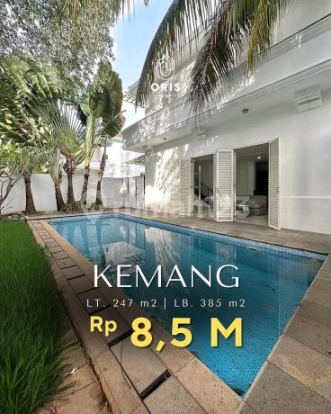 Kemang Ready-to-Occupy House in a Townhouse with a One Gate System