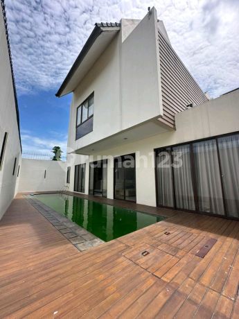 Jagakarsa Modern Minimalist Dalam Townhouse One Gate System