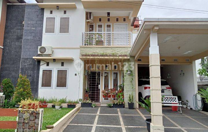 Rumah Mewah 2 Lantai Cluster De la Rose Residence