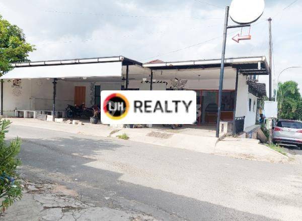 Rumah Hook Untuk Tinggal Dan Usaha Di Tiban Indah Permai