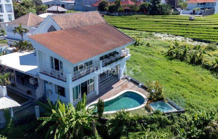 Jual Villa Canggu View Sawah Full Furnish 