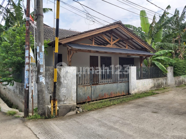 For Quick Sale: Freehold House in Taman Mangu Indah Housing Complex, Pondok Aren, Tangerang For Quick Sale: Freehold House in Taman Mangu Indah Housing Complex, Pondok Aren, Tangerang