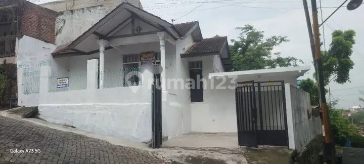 Dijual Rumah Luas Gemah Permai Semarang Lokasi Tinggi Udara Segar View Bagus Dijual Rumah Luas Gemah Permai Semarang Lokasi Tinggi Udara Segar View Bagus
