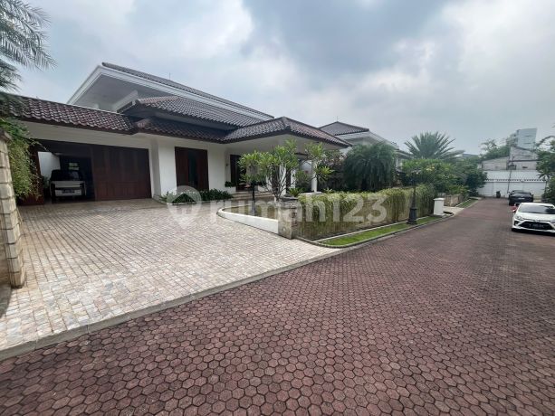 For sale, fully furnished house in South Pejaten