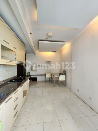 Wts / Dijual Cepat Apartemen Siap Huni, View Kolam Renang, dan Sangat Strategis di Sudirman Park Tower B, Tanah Abang, Jakarta Pusat, Jakarta