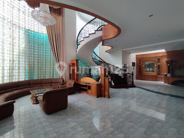 Dijual Villa Komplek Taman Polonia 5 Medan