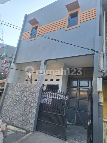 Di Jual Rumah 2 Lantai Dekat Pintu Tol Bekasi Timur.
