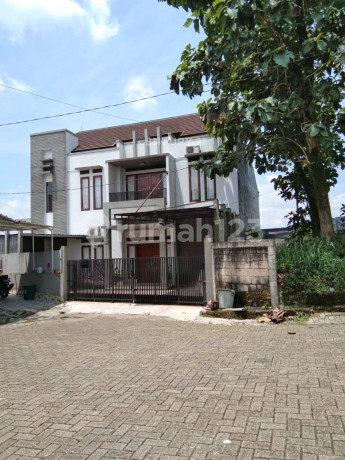 Ready-to-Occupy House Near City Center in Griya Bogor Raya Katulampa Ready-to-Occupy House Near City Center in Griya Bogor Raya Katulampa