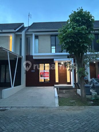 Rumah Baru North West Lake Citraland Utara Surabaya Rumah Baru North West Lake Citraland Utara Surabaya