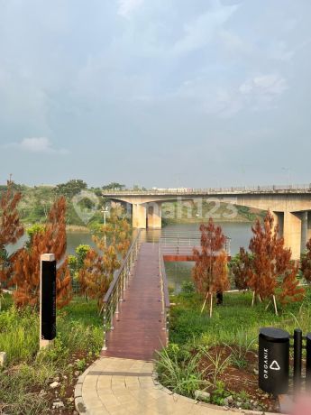 Cheap! Awesome lake-view residence in Kota Baru Parahyangan.