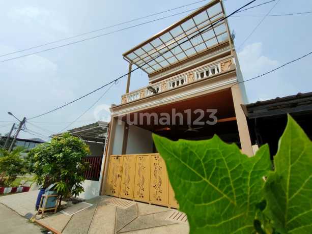 Dijual Rumah Mewah 3 Lantai di Perumahan Vida Bekasi Bumipala