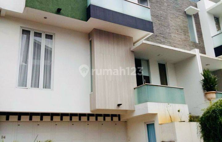 Rumah Huni Type Minimalis 3 Lantai Siap Huni The East Pancoran 