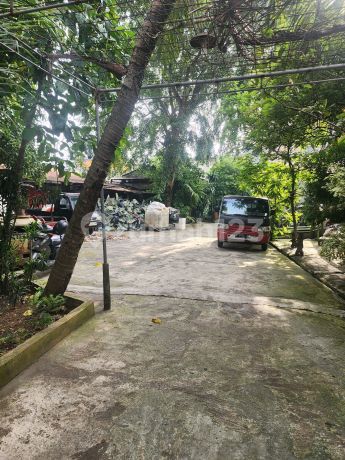 Large House For Sale 2,400 Sqm Complete With Warehouse and Boarding Rooms