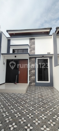 Rumah Cantik Di Perum Rungkut Surabaya