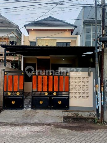 Rumah Depan Jalan Raya Cocok Unt Usaha Di Rungkut Rumah Depan Jalan Raya Cocok Unt Usaha Di Rungkut