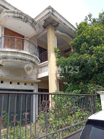 Di Jual Rumah Lama 2 Lantai Dalam Komplek IPTN Cibubur, Jawa Barat Di Jual Rumah Lama 2 Lantai Dalam Komplek IPTN Cibubur, Jawa Barat