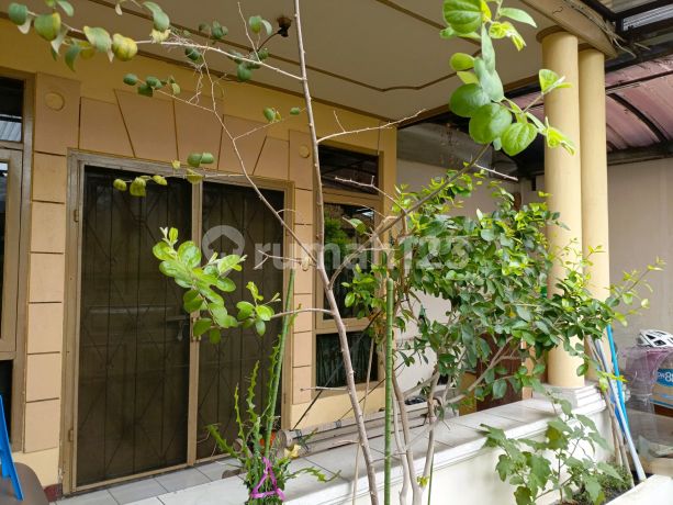 Rumah SHM di Kopo Nata Endah Strategis untuk Investasi Rumah SHM di Kopo Nata Endah Strategis untuk Investasi