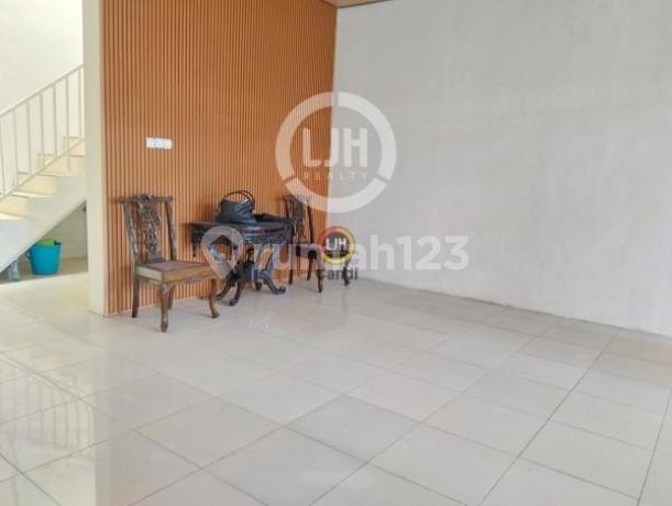 Rumah di Perum Psis ~ Sendangmulyo Semarang Rumah di Perum Psis ~ Sendangmulyo Semarang