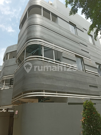 Dijual Rumah Kos BSD Anarta Vanya Park