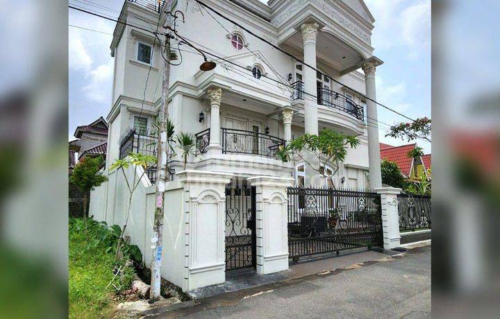 Rumah BLKI dg Fasum Parkir 20 unit Mobil di Jl AR SALEH / BLKI Rumah 2 Lantai