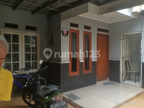 Rumah Bagus Unfurnished SHM Kaliabang, Villa Mas Garden Bekasi