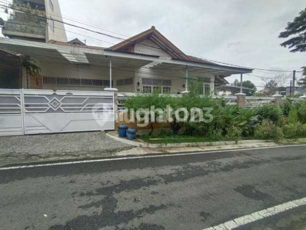 Rumah Hook Luas Area Villa Gunung Buring Dekat Exit Tol Malang