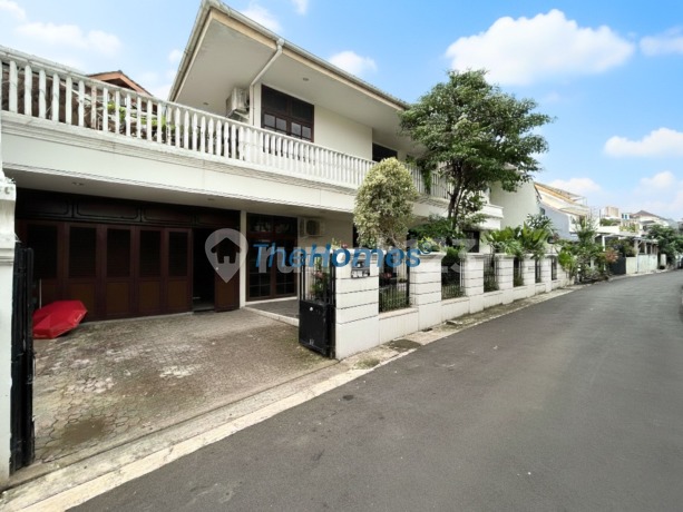 Dijual Rumah Siap Huni Bagus SHM Ditebet