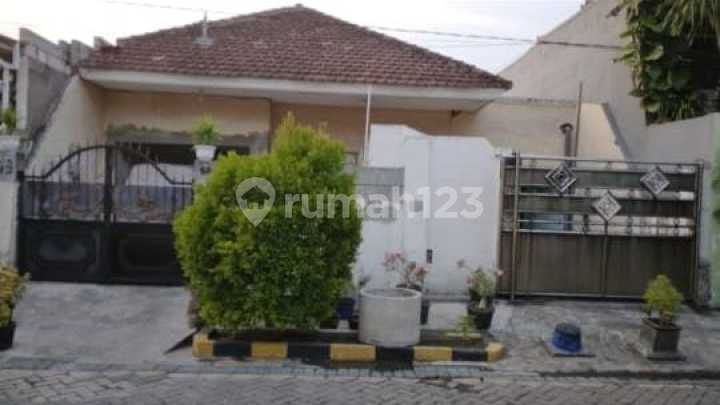 RUMAH LAMA DI SIDOTOPO WETAN INDAH, KENJERAN