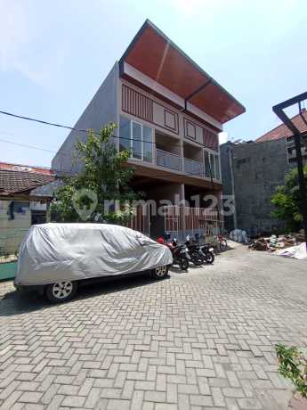 RUMAH BARU 2 LANTAI BABATAN PILANG - WIYUNG