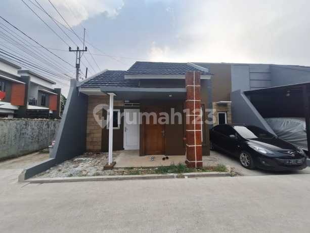Di Jual HARGA BU MURAH Rumah dalam Komplek di Taman Anyelir DEPOK Di Jual HARGA BU MURAH Rumah dalam Komplek di Taman Anyelir DEPOK