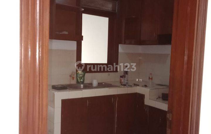 Di Jual Rumah Luas Hook di Cinere, Sangat dekat dgn TOL Cocok Untuk Tempat Tinggal n Usaha