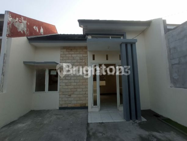Rumah Baru Renovasi Graha Tara Regency Menganti Gresik Rumah Baru Renovasi Graha Tara Regency Menganti Gresik
