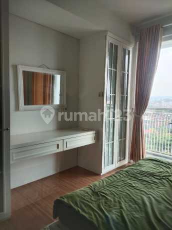 1 Bedroom Full Furnish View City & Gunung Apartemen Dago Suites 1 Bedroom Full Furnish View City & Gunung Apartemen Dago Suites
