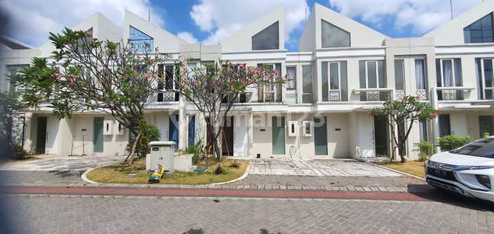 Murah Pool Rumah Grand Pakuwon 2 Lantai