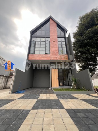 Rumah Minimalis Strategis Selangkah ke Gerbang Tol