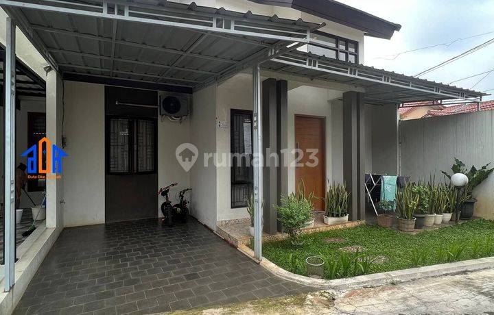 Rumah Minimalis Tanah Luas Dekat Stasiun Kereta Depok Baru