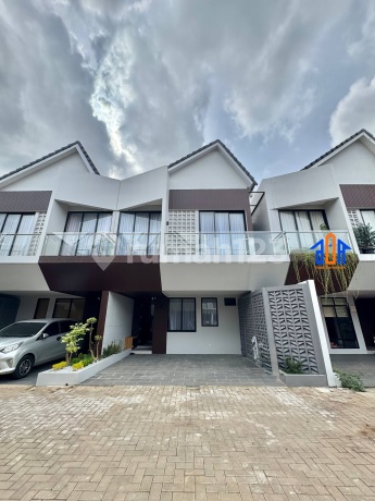 Ready-to-Occupy House in Tangsel with Wide Access, Location Near Toll Gate