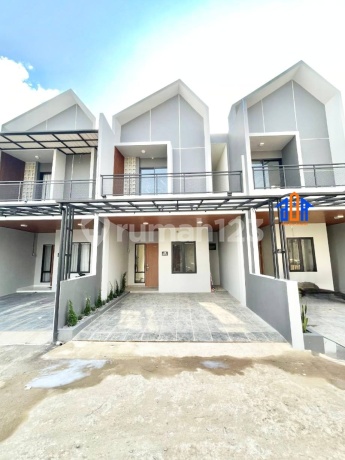 Rumah Furnished Akses Lebar Dekat Gerbang Tol Cinere Limo