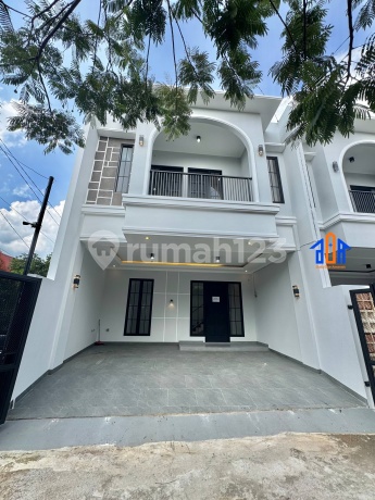 Luxury Home Ready to Live In Within a Serene Complex Luxury Home Ready to Live In Within a Serene Complex