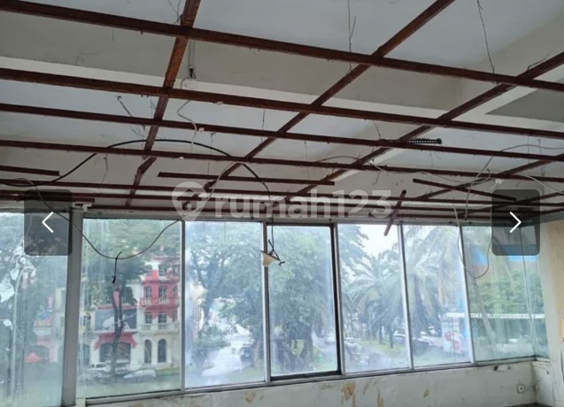For Sale: 4-Storey Building Shop House in Pinangsia Karawaci For Sale: 4-Storey Building Shop House in Pinangsia Karawaci