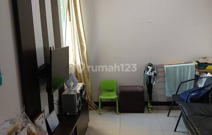 Apartment Semi Furnished 2 BR