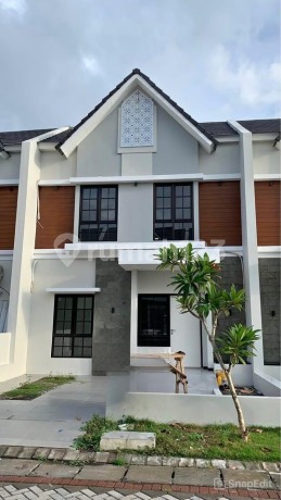 Rumah Siap Huni 2 Lantai Selangkah ke Merr di Cluster Eco Medayu Surabaya Rumah Siap Huni 2 Lantai Selangkah ke Merr di Cluster Eco Medayu Surabaya