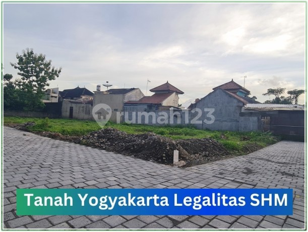 Near Al Azhar School, Land Location on Jl. Palagan Tentara Pelajar