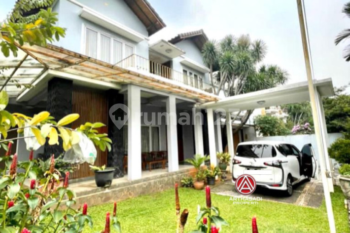 Lebak Bulus, Rumah Cantik Dalam Compound Yang Asri Dan Nyaman