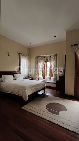 Jual Cepat Rmh Taman Himalaya 448m2 13.5m Nego Sampai Deal!! Jual Cepat Rmh Taman Himalaya 448m2 13.5m Nego Sampai Deal!!