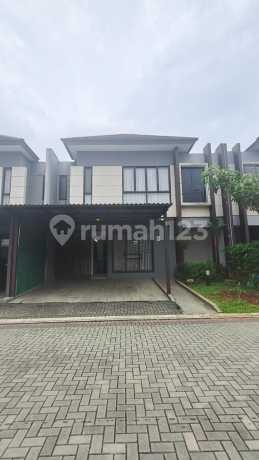 For Sale: 2-Story House in Amata Cluster, The Mozia Area, BSD CITY. Land Area 160 m2 (10x16), Building Area 220 m2. 4+1 Bedrooms, 3+1 Bathrooms. 2 floors with stairs and rooms using solid teak and merbau wood, lower floor Granito 80x80 tiles. PPJB ready for AJB. South-facing. 4400W electricity. New handover.
