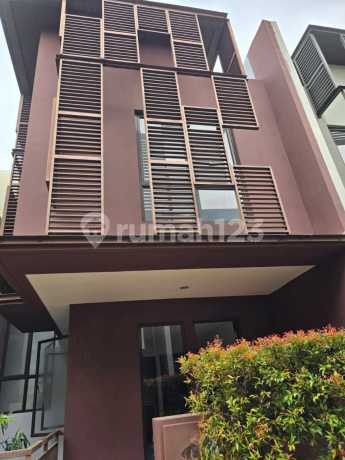 Rumah 3 Lantai Cluster Whelford Greenwich Park BSD City LT 60 m² 6x10 LB 120 m² KT 3+1 KM 3+1 Harga 1,65M Rumah 3 Lantai Cluster Whelford Greenwich Park BSD City LT 60 m² 6x10 LB 120 m² KT 3+1 KM 3+1 Harga 1,65M