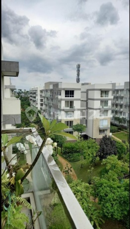 Rainbow Spring Condovilas Summarecon Gading Serpong Apartment, area 125 m² (4 bedrooms), 4 bathrooms, 2 kitchens, 1 maid's room, 1 maid's bathroom, PPJB document ready for AJB, electricity 4400, piped water, 5th floor, south-facing, semi-furnished, price 2.2 billion negotiable.