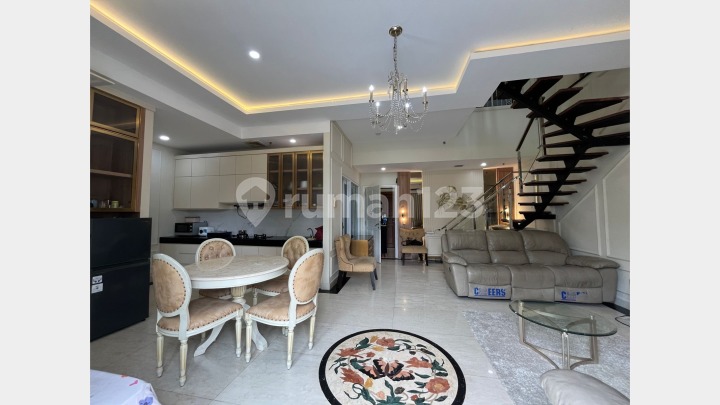 Ljm 0041 Murah!! Dijual Apartment 2 Lantai Waterplace Pakuwon Indah Akses Langsung ke Kolam Renang