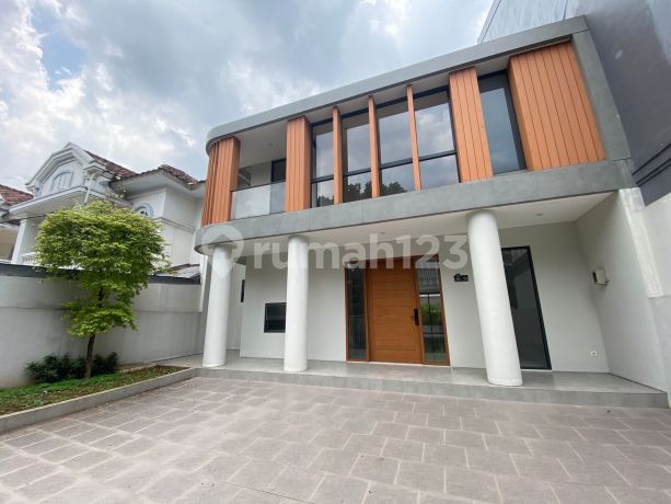 Rumah Cantik 8 menit ke Eka Hospital Cibubur LT 210 Dibantu KPR J37839